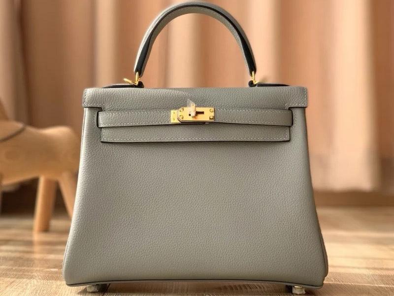 Does china have hermes kelly bag?